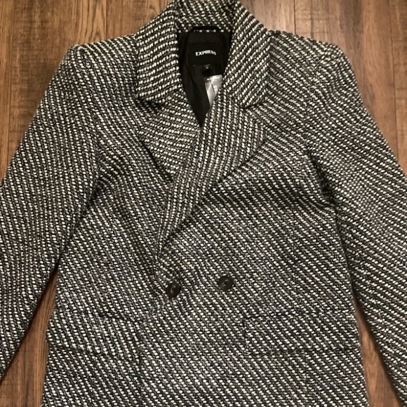 New Express Coat - Picture 3 of 6